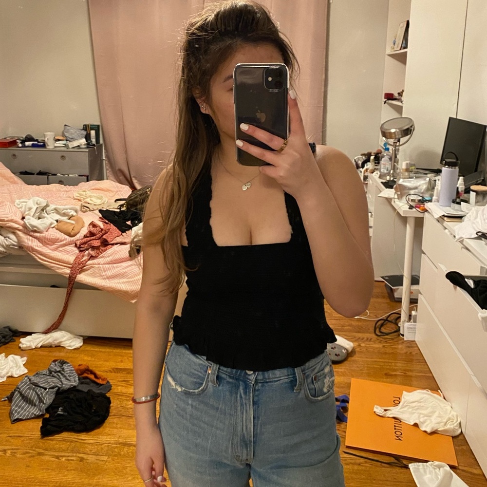La hearts crop top
